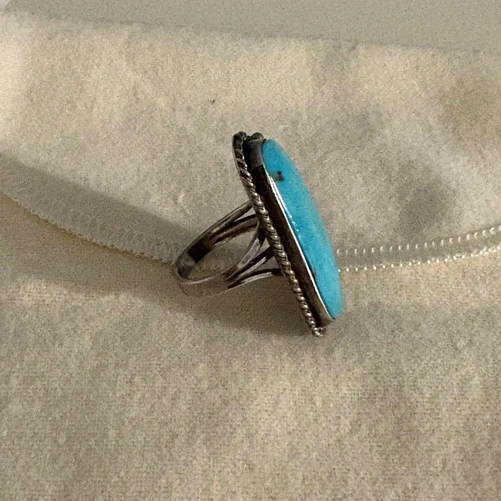 Turquoise Silver Ring - Picture 2 of 5